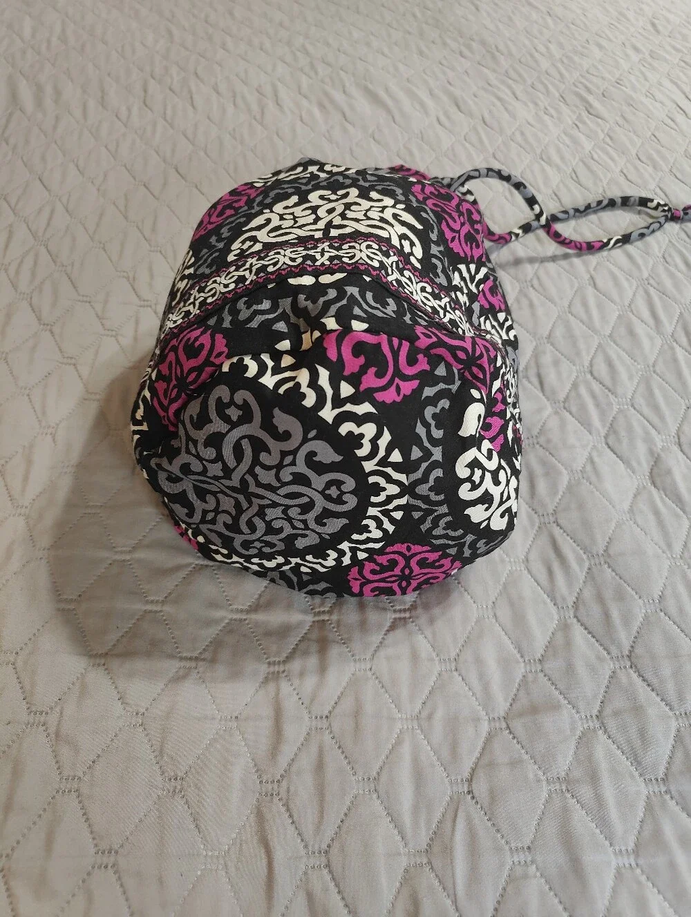 Vera Bradley Drawstring Ditty Bag Canterberry Magenta Cosmetic Bag